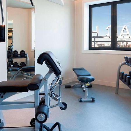 Ac Hotel Paris Porte Maillot By Marriott Exterior photo